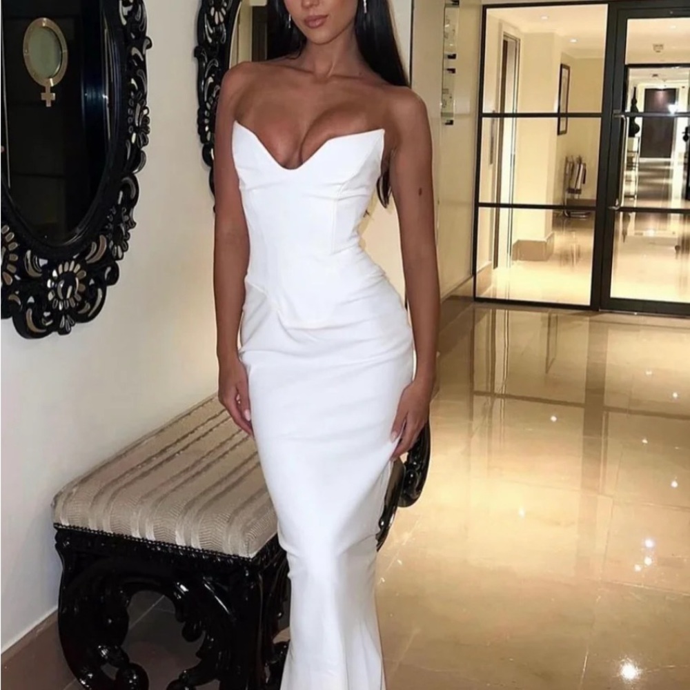 HOUSE OF CB ‘TAMARA’ DRESS